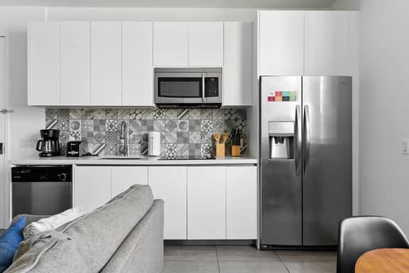 Elegant SoBe 2 Bedroom Apartment